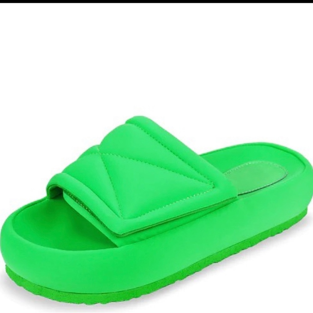 Green platform slides